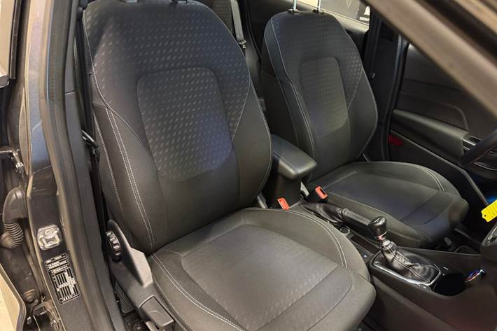 Grå Ford Fiesta fra 2019