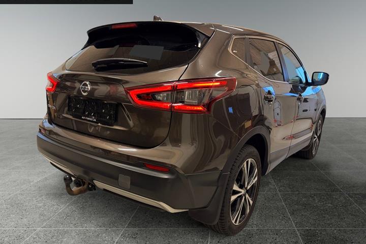 Brun Nissan Qashqai fra 2019