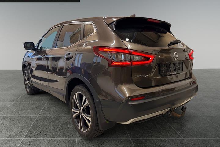 Brun Nissan Qashqai fra 2019