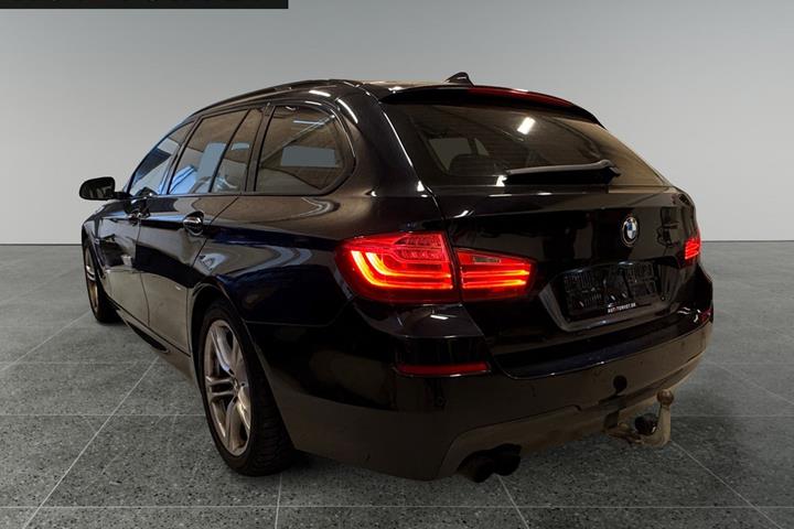 Sort BMW 520d fra 2015