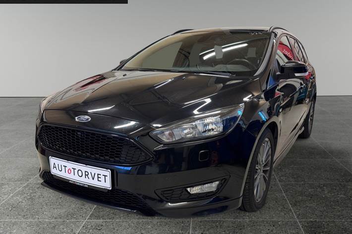Sort Ford Focus fra 2017