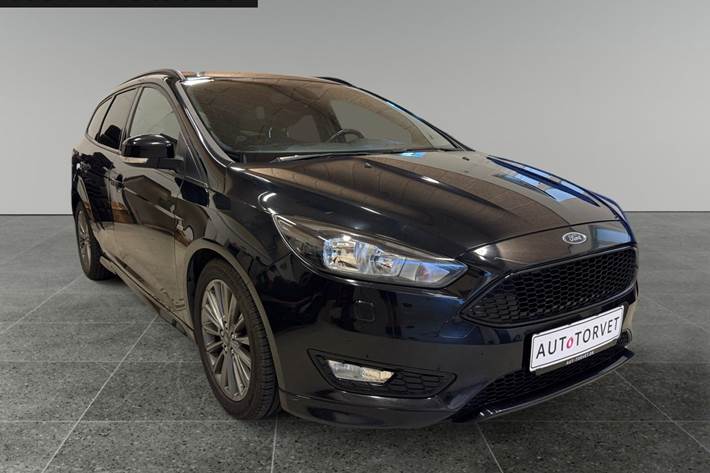 Sort Ford Focus fra 2017