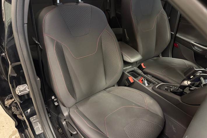 Sort Ford Focus fra 2017
