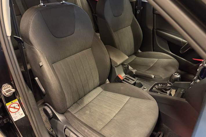 Sort Skoda Octavia fra 2019