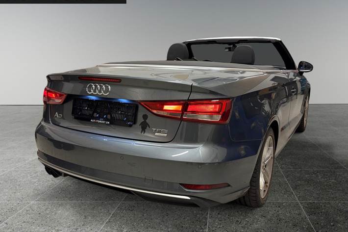 Grå Audi A3 fra 2017