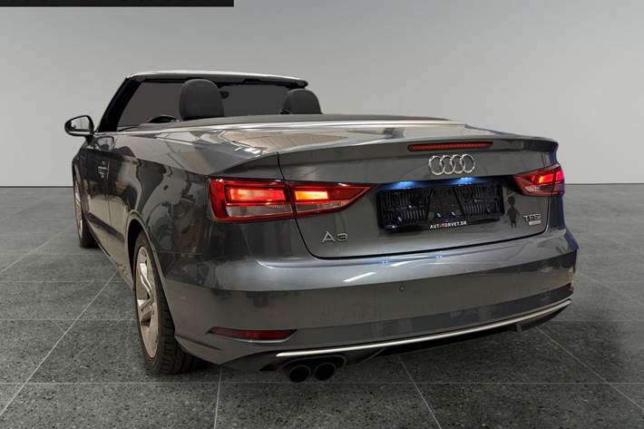 Grå Audi A3 fra 2017