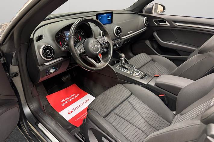 Grå Audi A3 fra 2017
