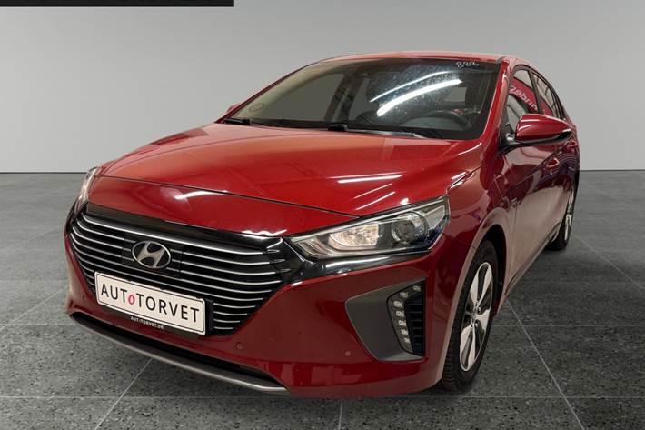 Rød Hyundai Ioniq fra 2019 set udefra