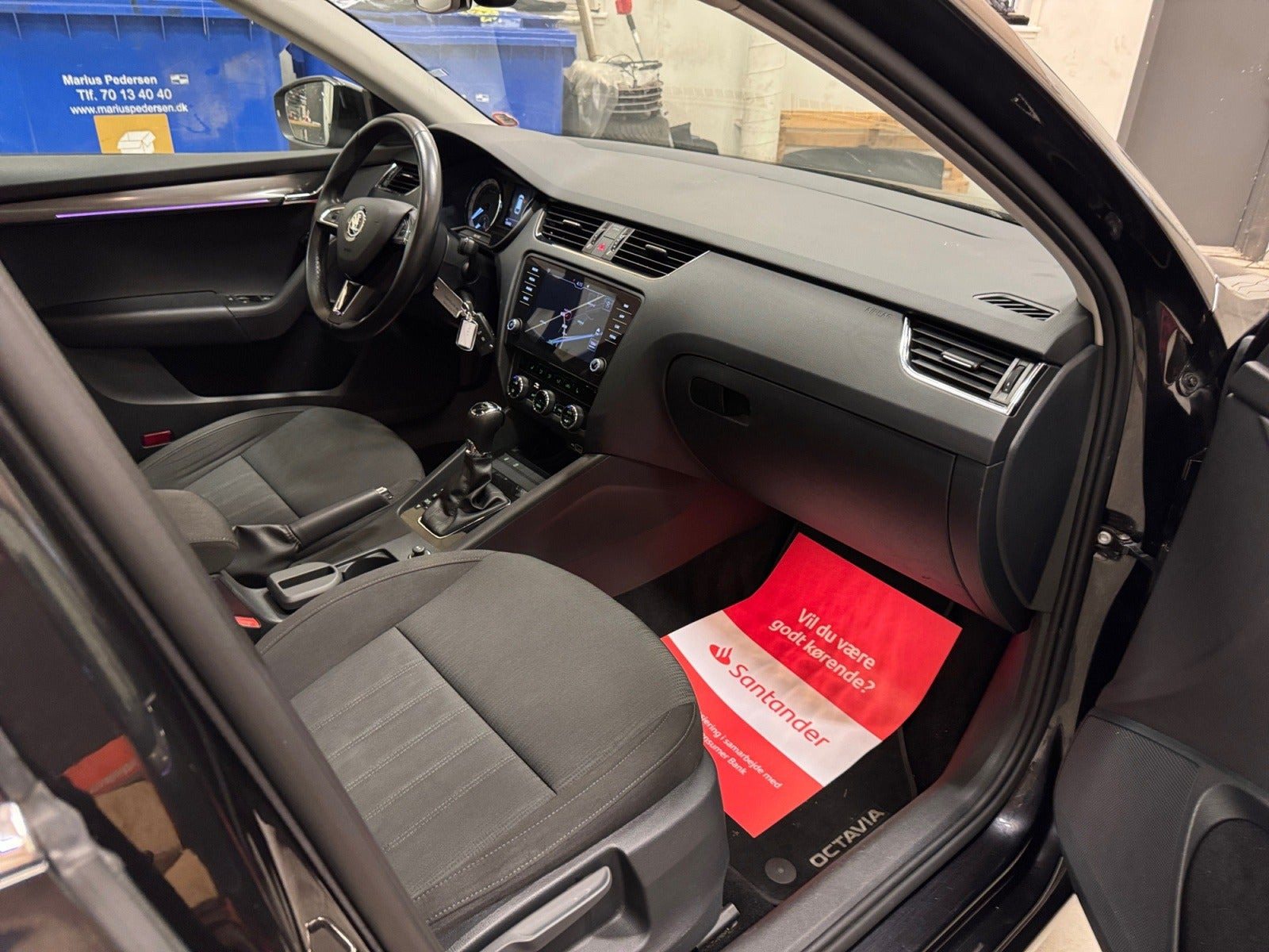 Sort Skoda Octavia fra 2019