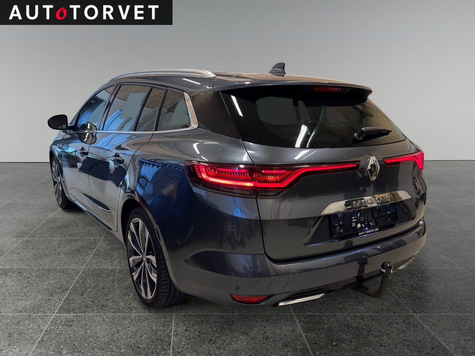 Blå Renault Megane IV fra 2021