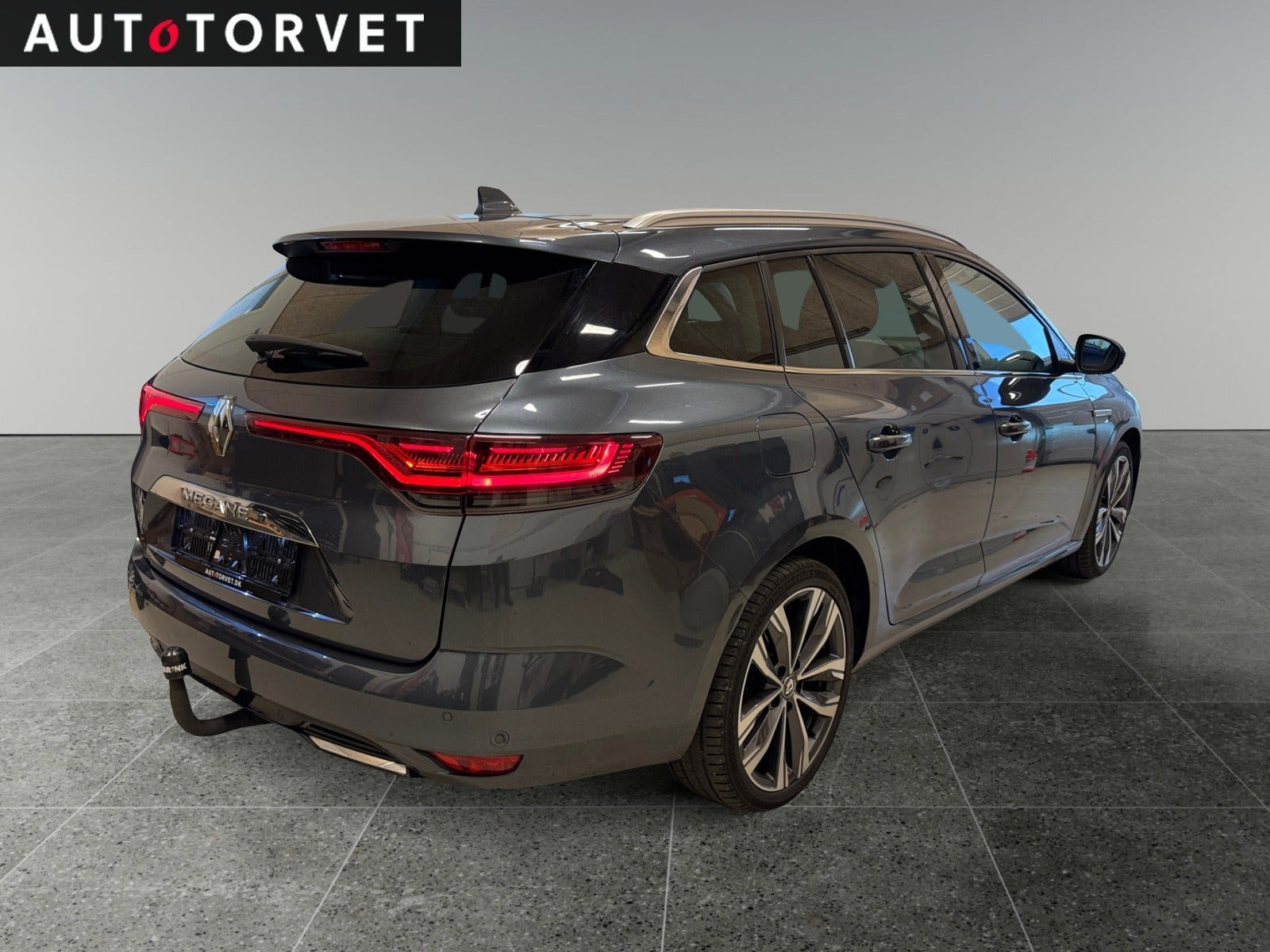 Blå Renault Megane IV fra 2021