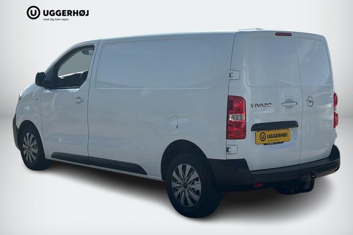 Hvid Opel Vivaro fra 2021