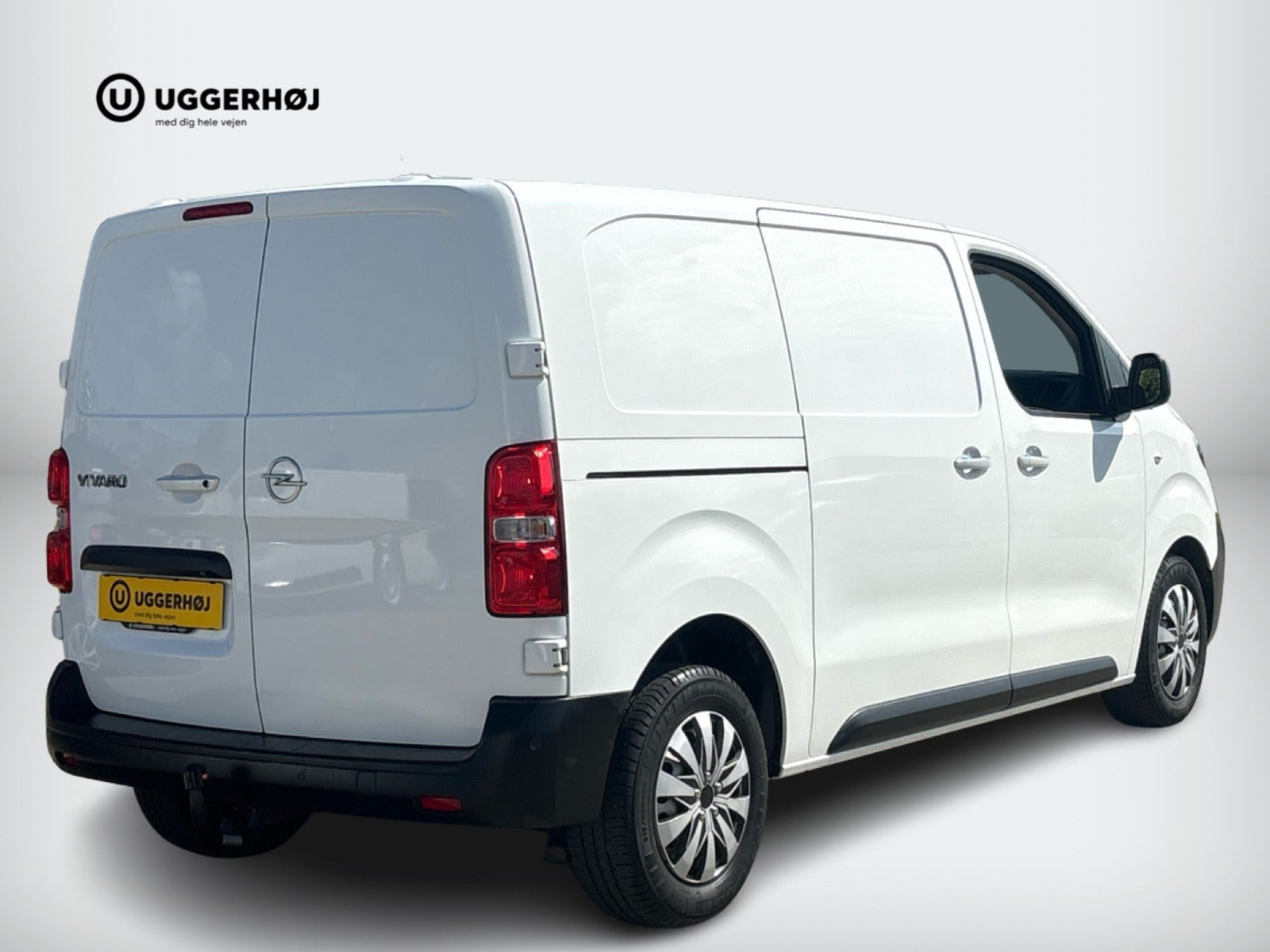 Hvid Opel Vivaro fra 2021