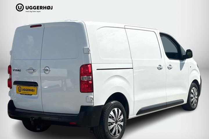 Hvid Opel Vivaro fra 2021