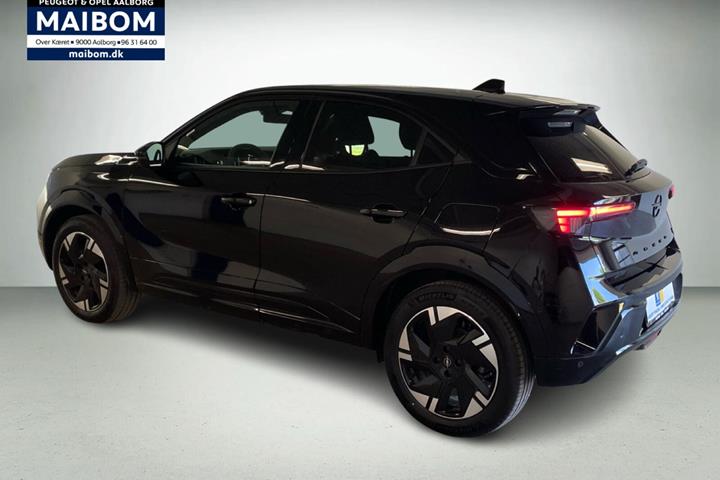 Sort Opel Mokka-e fra 2025