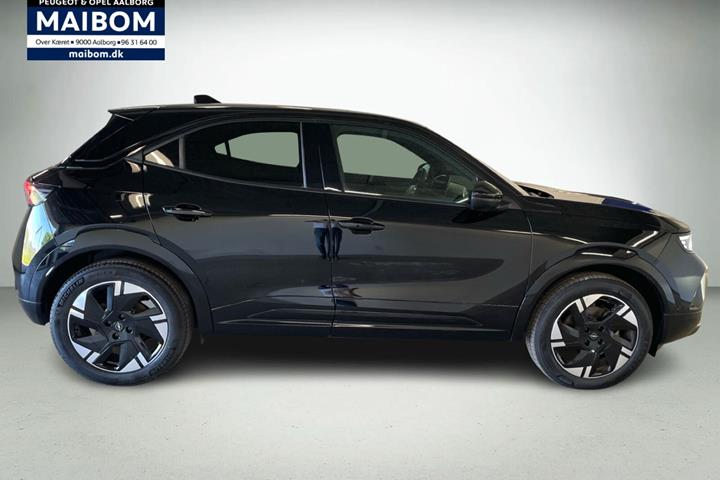 Sort Opel Mokka-e fra 2025