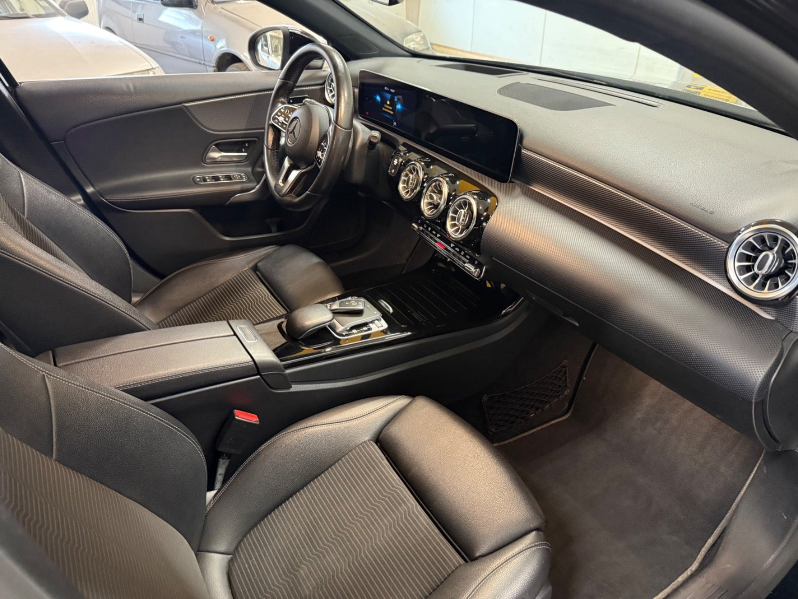 Sort Mercedes A200 fra 2018