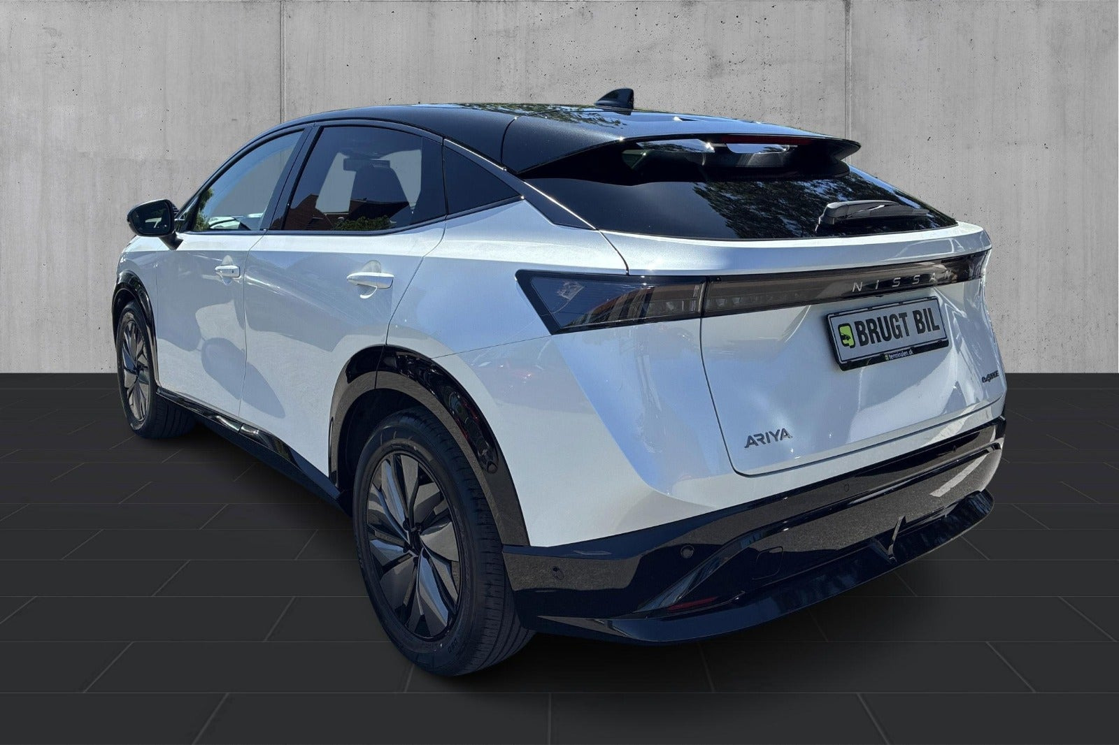 Hvid Nissan Ariya fra 2025