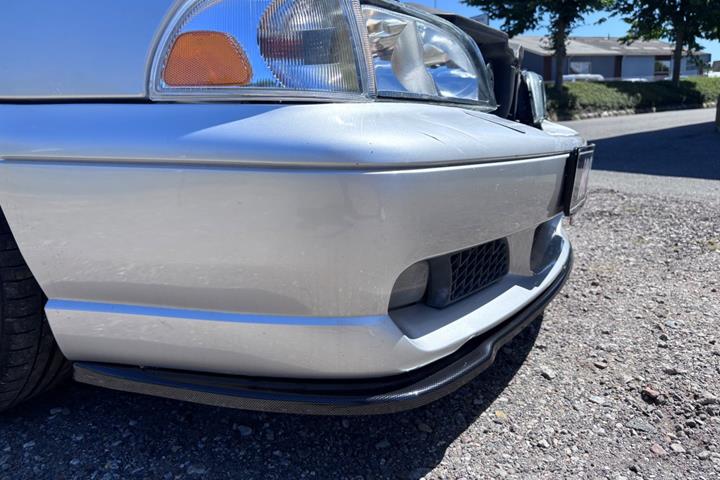 Gul Volvo V70 fra 1997