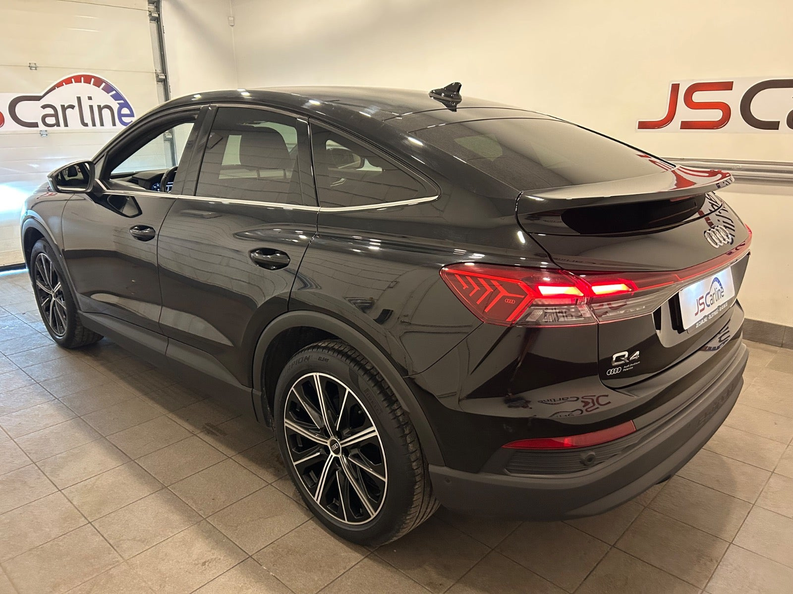 Sort Audi Q4 e-tron fra 2023