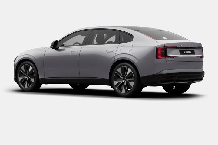 Grå Volvo ES90 fra 2026