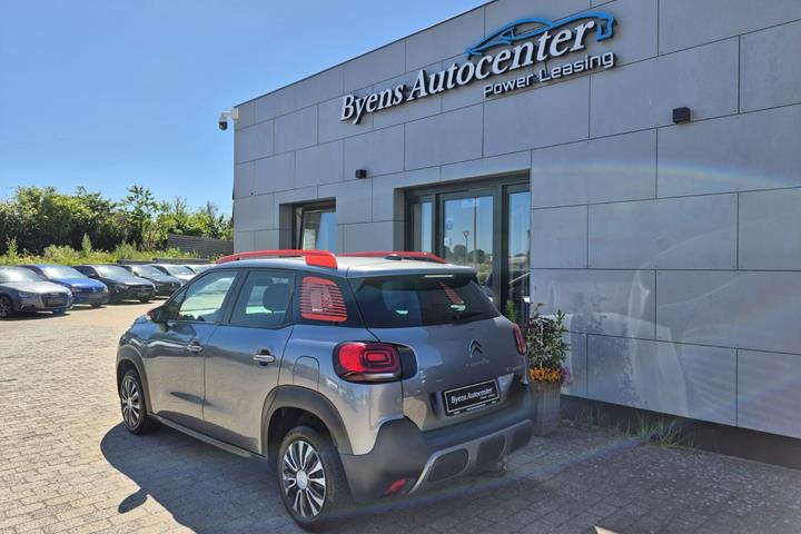 Grå Citroën C3 Aircross fra 2018