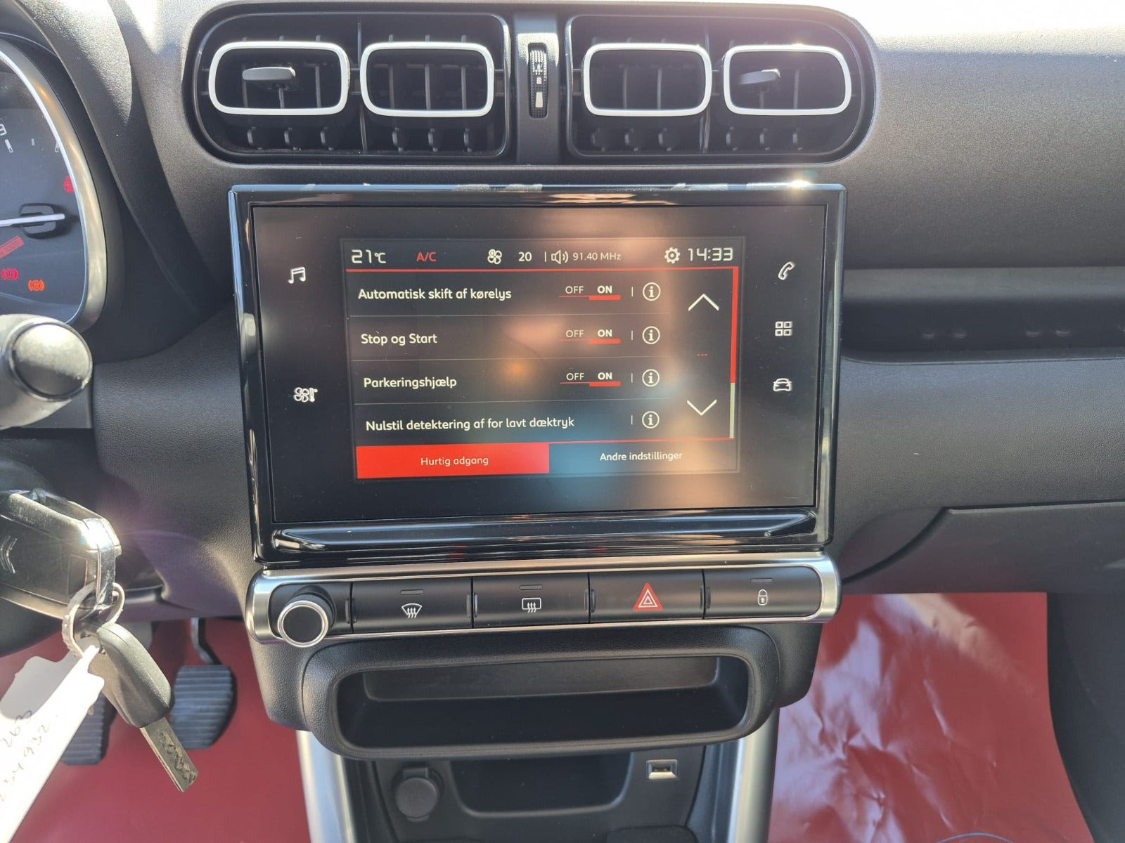 Grå Citroën C3 Aircross fra 2018