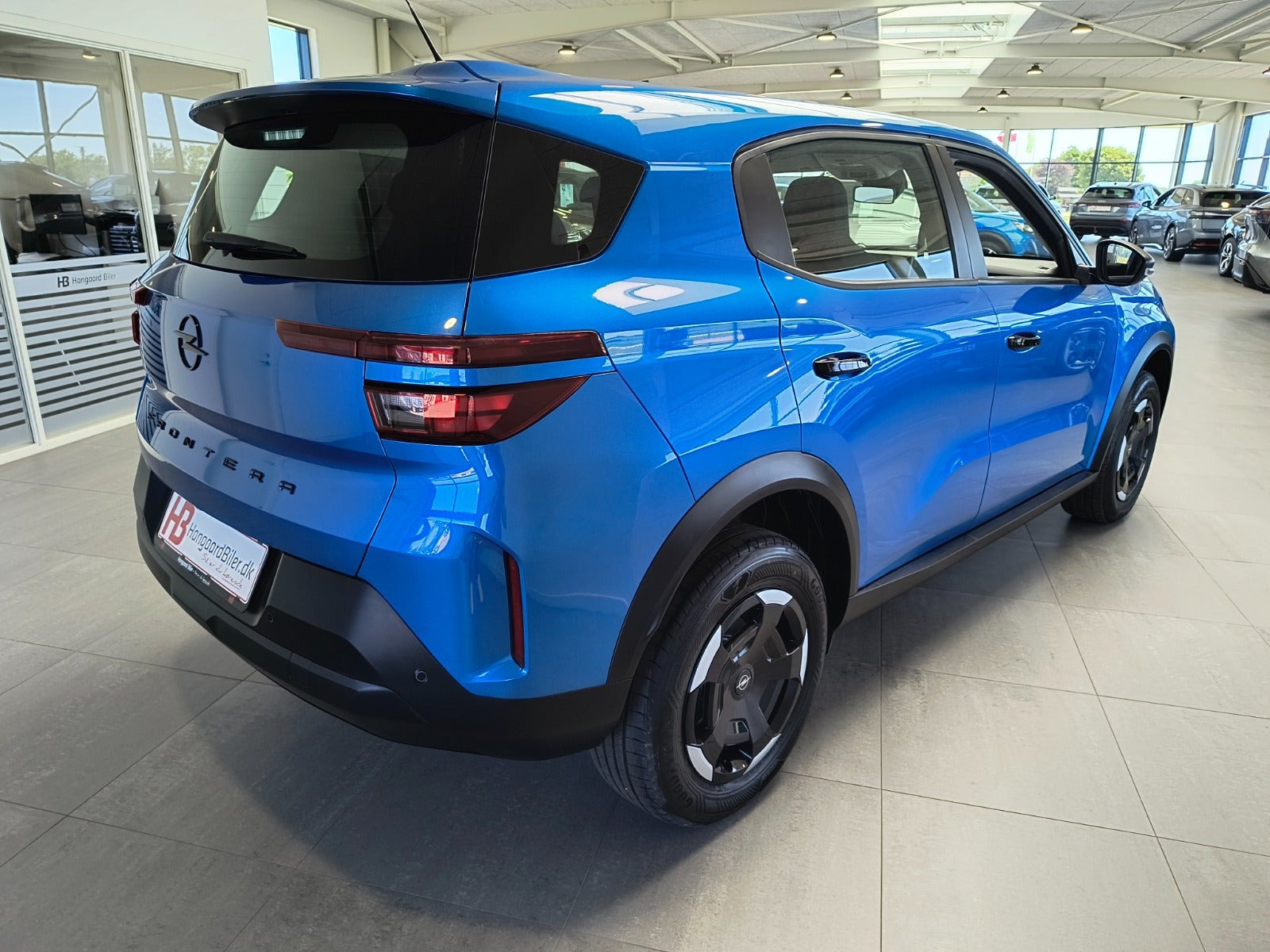 Blå Opel Frontera fra 2025