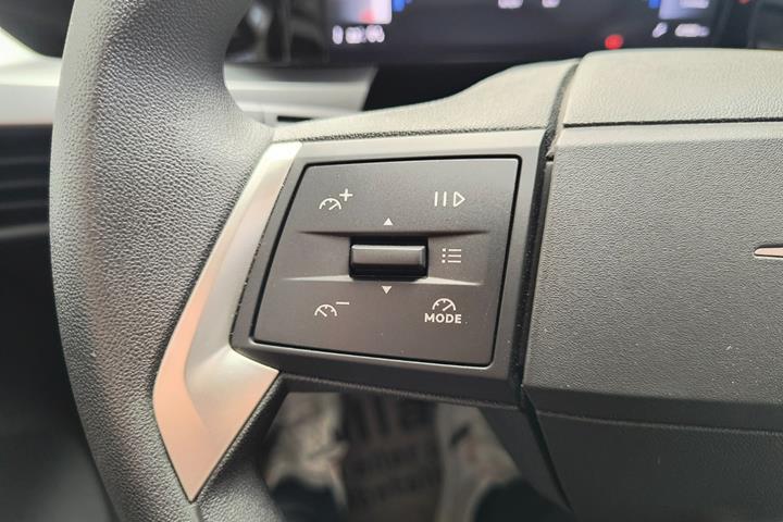 Blå Opel Frontera fra 2025