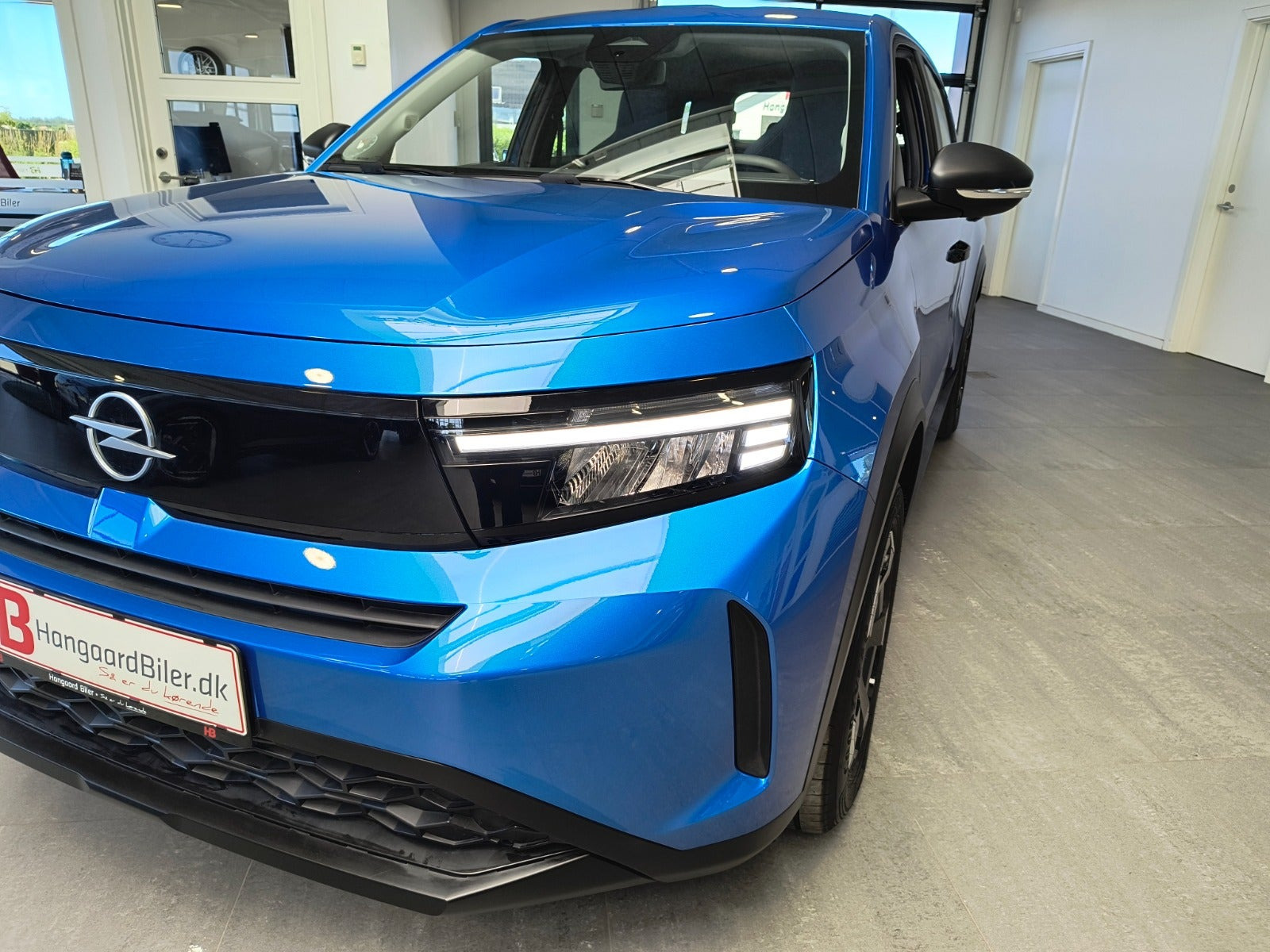 Blå Opel Frontera fra 2025