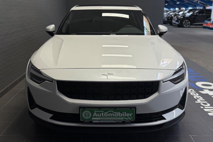 Hvid Polestar 2 fra 2022
