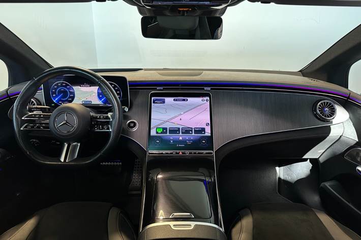 Grå Mercedes EQE350 fra 2023