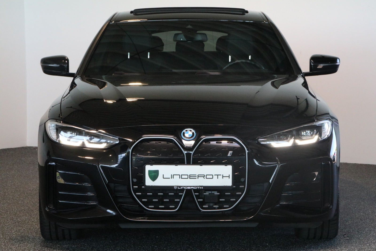 Sort BMW i4 fra 2023