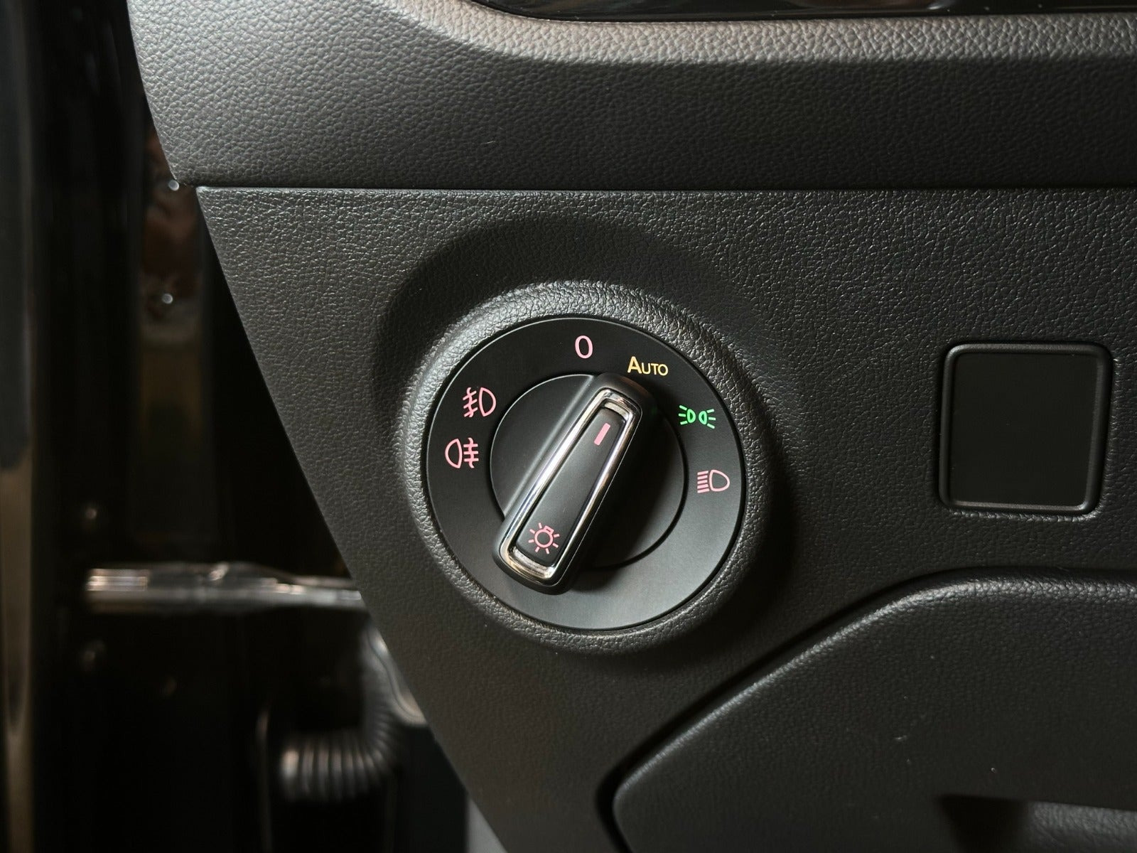 Sort Seat Leon fra 2019