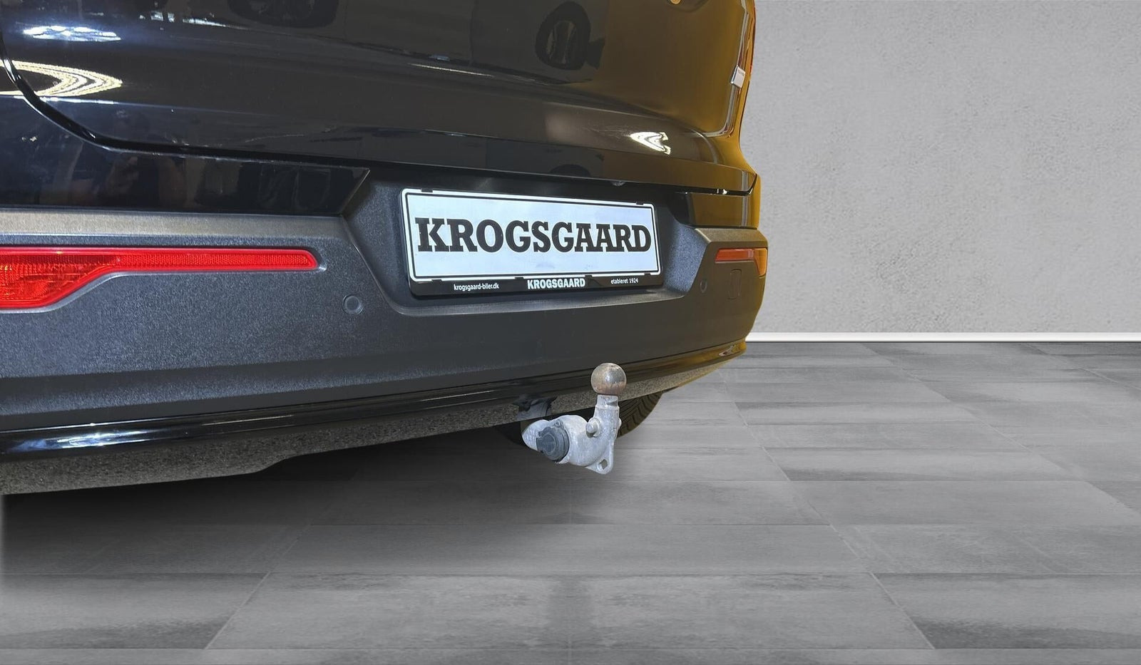Sort Volvo XC40 fra 2023