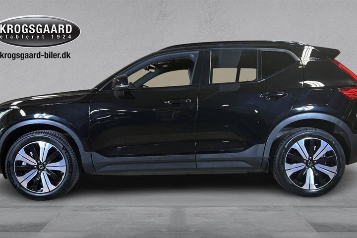 Sort Volvo XC40 fra 2023