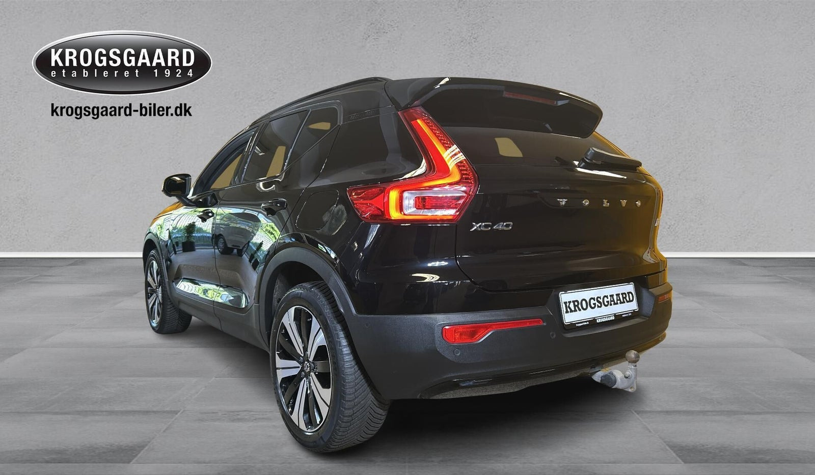 Sort Volvo XC40 fra 2023