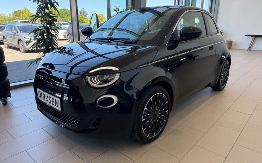 Fiat 500e 42 la Prima by Bocelli 3+1