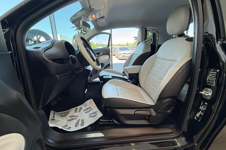 Sort Fiat 500e fra 2023