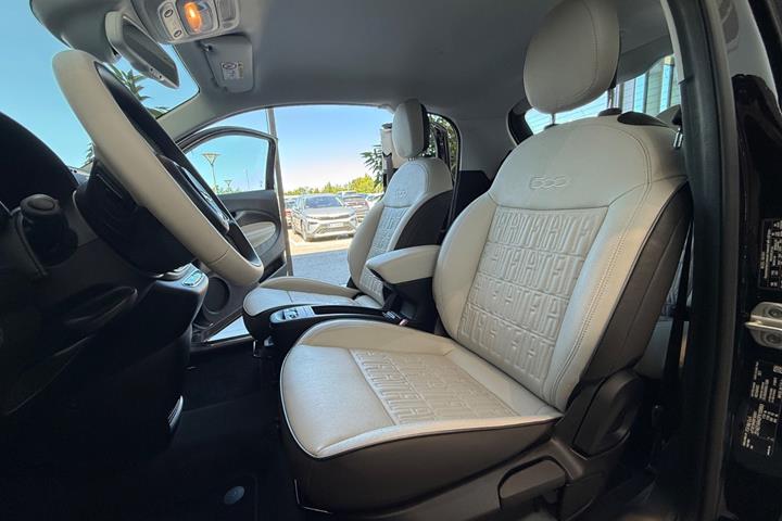 Sort Fiat 500e fra 2023