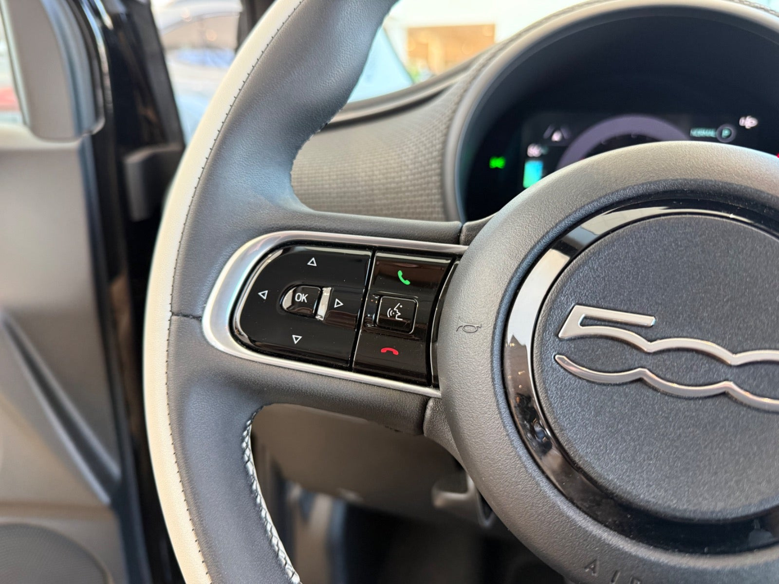Sort Fiat 500e fra 2023