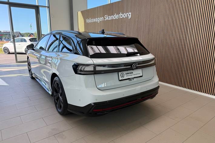Hvid VW ID.7 fra 2025