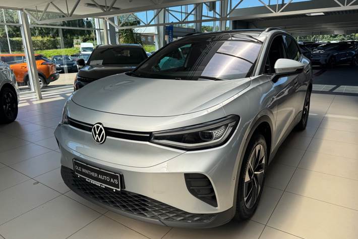 Sølv VW ID.4 fra 2025 set udefra