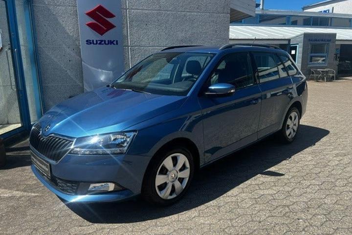 Blå Skoda Fabia fra 2020 set udefra