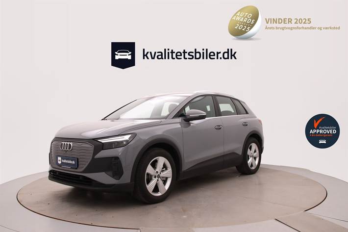 Grå Audi Q4 fra 2024