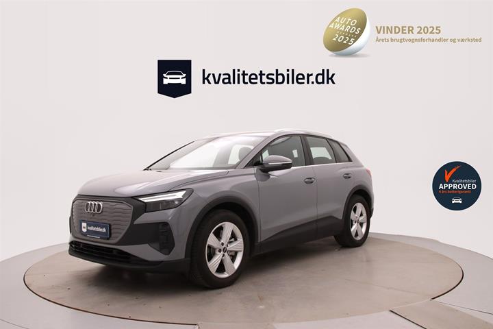 Grå Audi Q4 fra 2024 set udefra