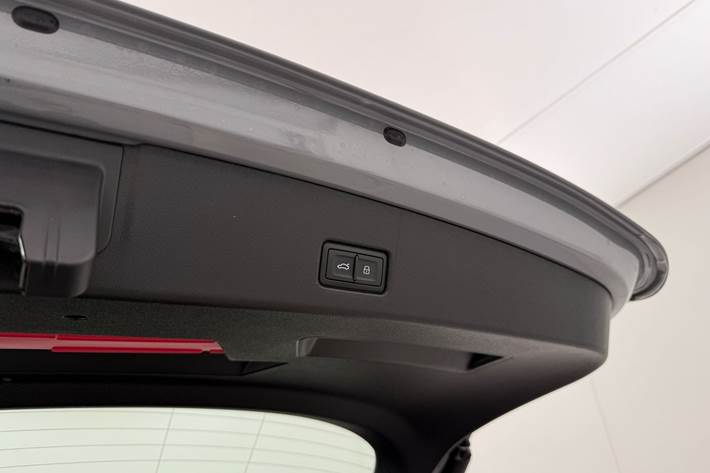 Grå Audi Q4 fra 2024