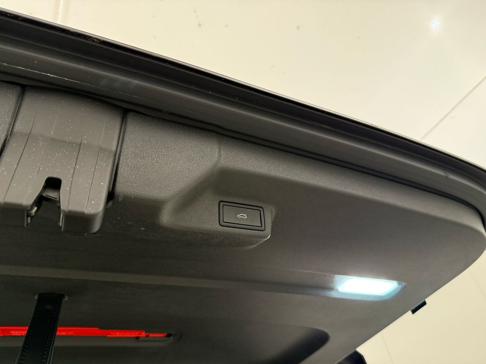 Sort VW ID.Buzz fra 2024
