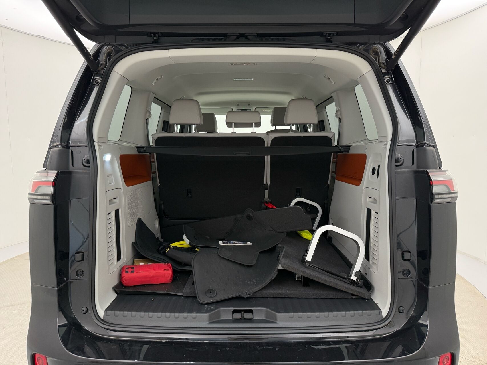 Sort VW ID.Buzz fra 2024