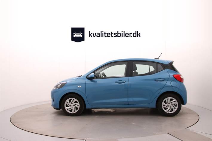 Blå Hyundai i10 fra 2021